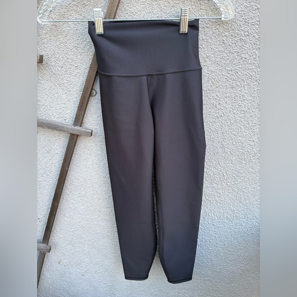 Alo Yoga 7/8 high-waist airlift legging in Black size XXS New with Tags! - Picture 2 of 4